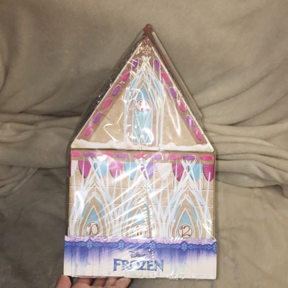 Frozen 2 Arendelle advent calendar - Picture 7 of 8